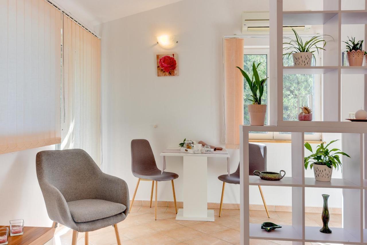 Holiday Home Batel プーラ エクステリア 写真